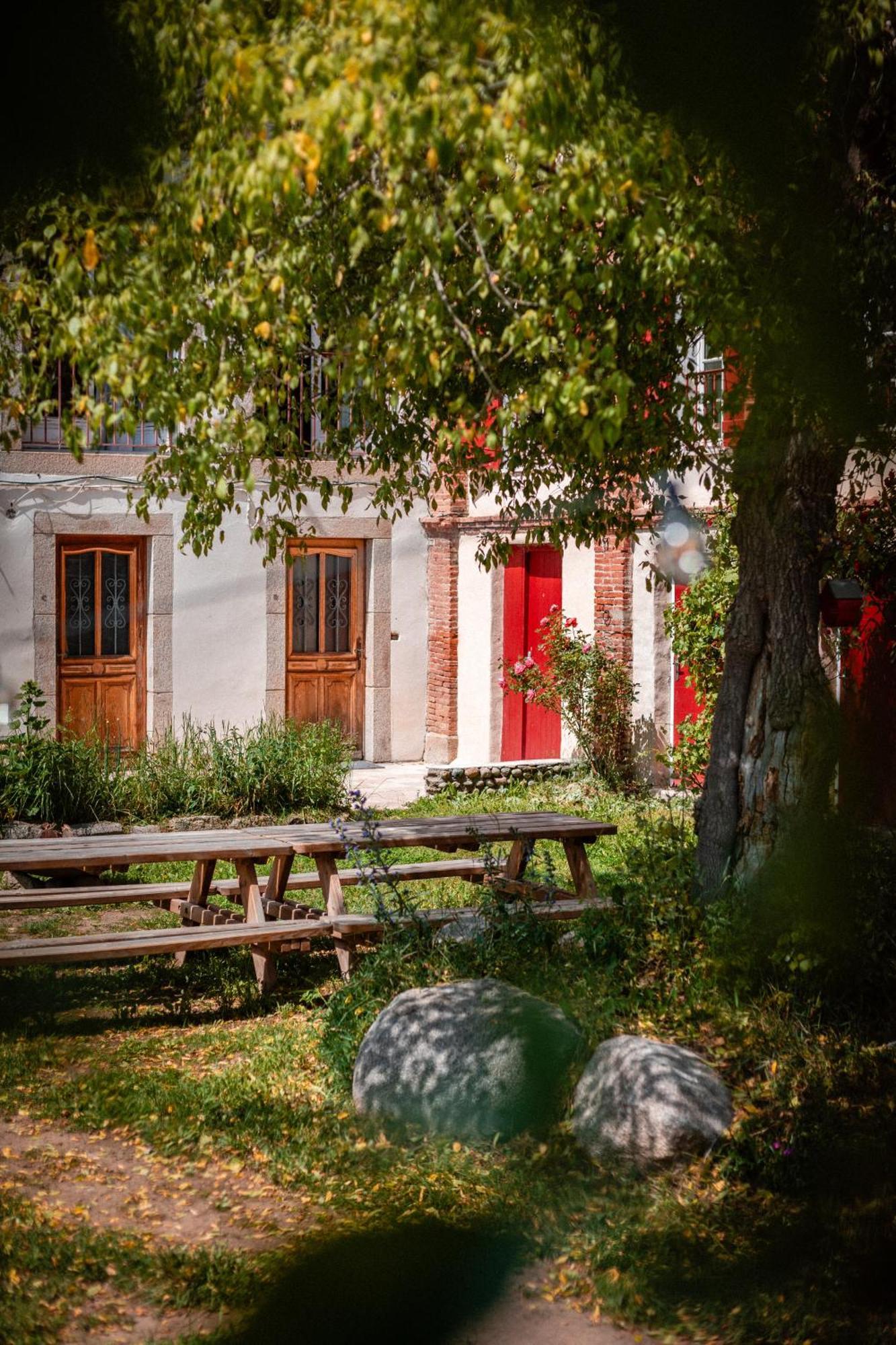 La Grande Maison Rouge Angoustrine Extérieur photo
